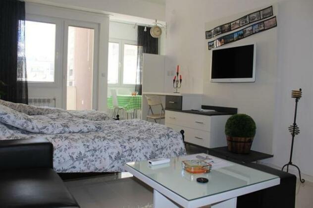 Aries Apartments - Photo5