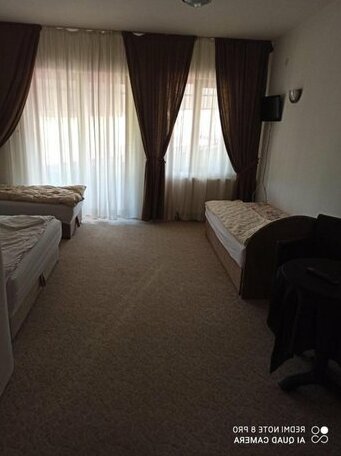 Dezerto Hotel & Suites - Photo3