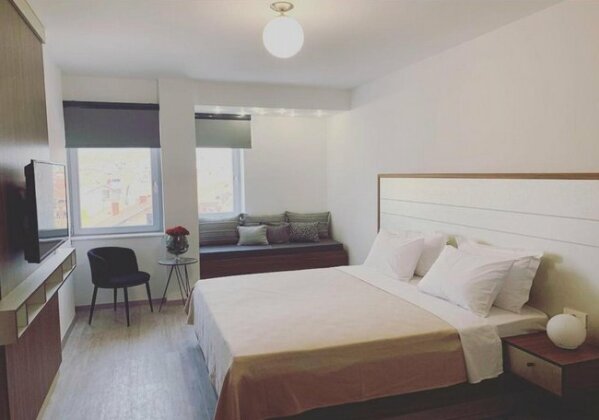 Paint It Black Hotel - Photo4