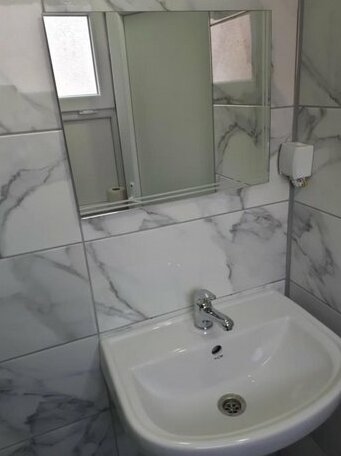 Edelweiss Hostel Kocani - Photo4