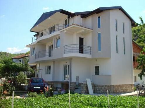 Apartments Bashoski - Photo3
