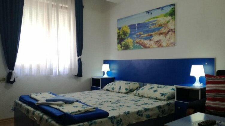 Blue Apartments & Suites - Photo4
