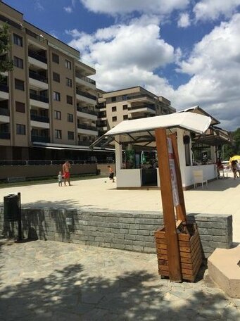 Golden Beach Apartmens - Photo2