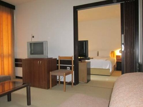 Hotel Pela - Photo5
