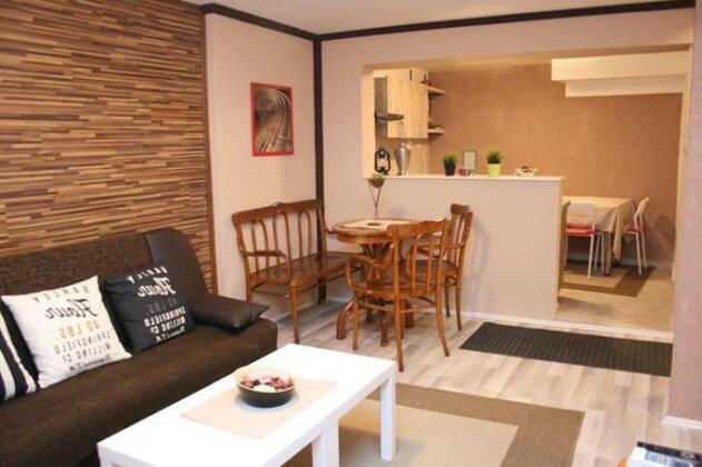 Lukanov Apartments & Guest Rooms - Photo3