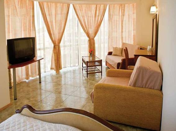 Montenegrin Inn - Photo2