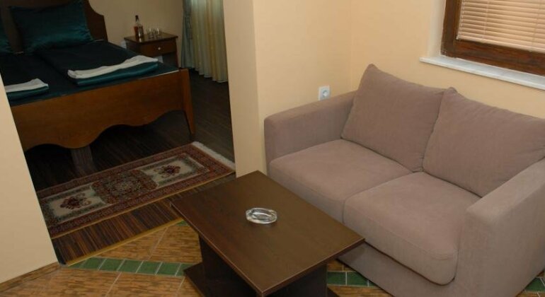 Suites Donev - Photo5