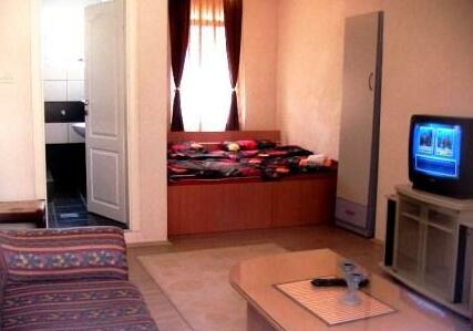 Villa Art-Plazza - Photo3