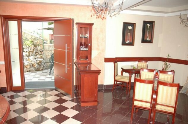 Villa Mia Suites - Photo3