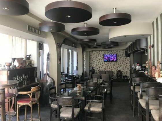 Villa Piano&Bar - Photo5