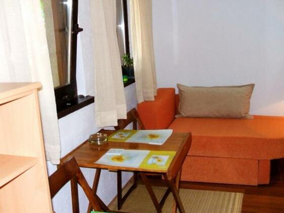 Zura Apartments - Photo4