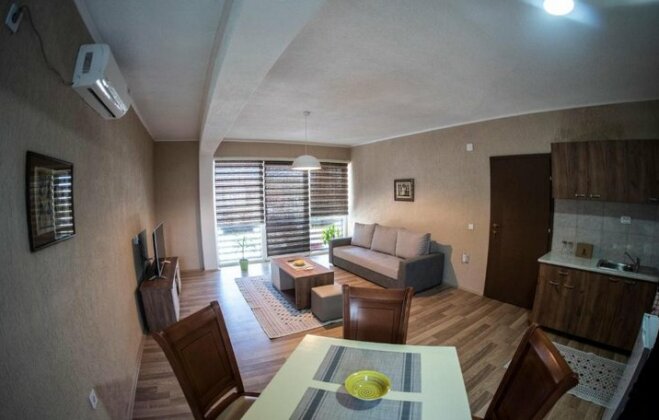 DIONIS Rooms & Apartments - Photo4