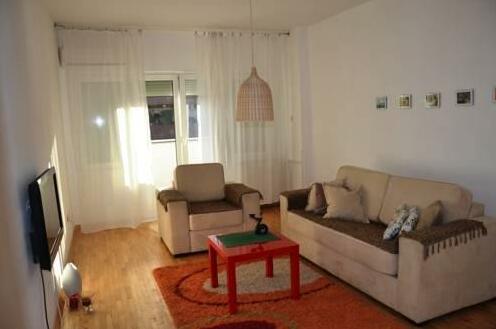 Downtown Skopje Apartment - Photo5