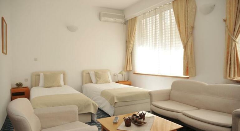 Hotel Residence Inn Skopje - Photo3