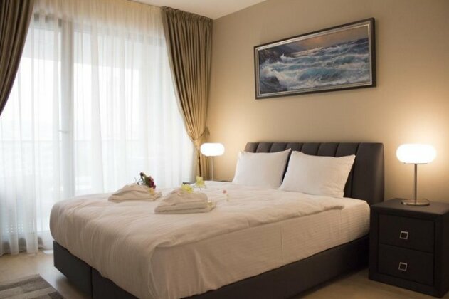 Stone Bridge Suites - Photo2