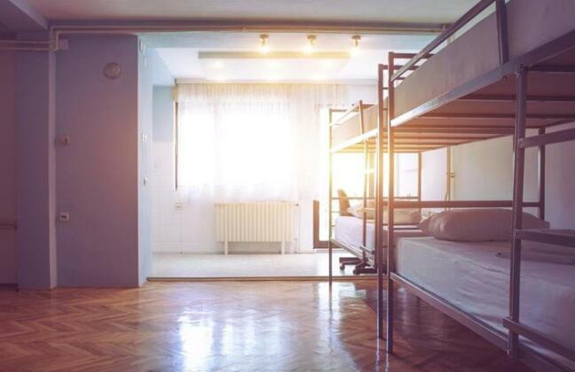 Universe Hostel - Photo2