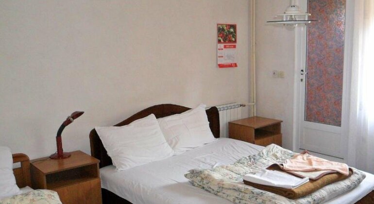 Ambient Apartments - Photo5