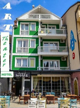 Art Caffe Struga - River View Hotel