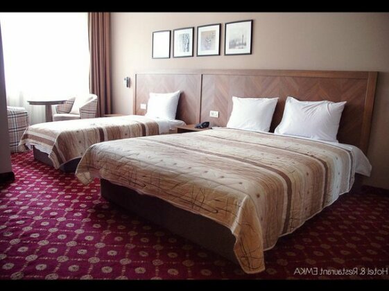 Hotel Emka - Photo3