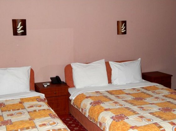 Hotel Emka - Photo4