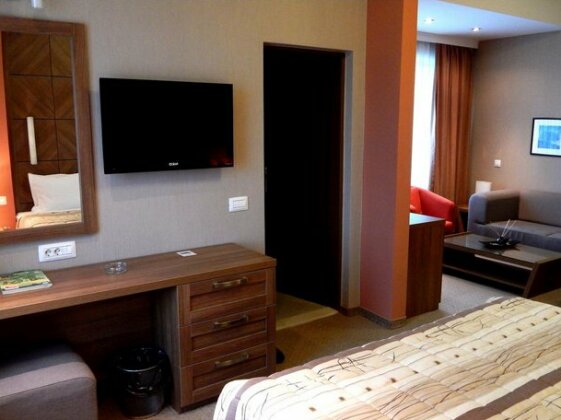 Hotel Emka - Photo5