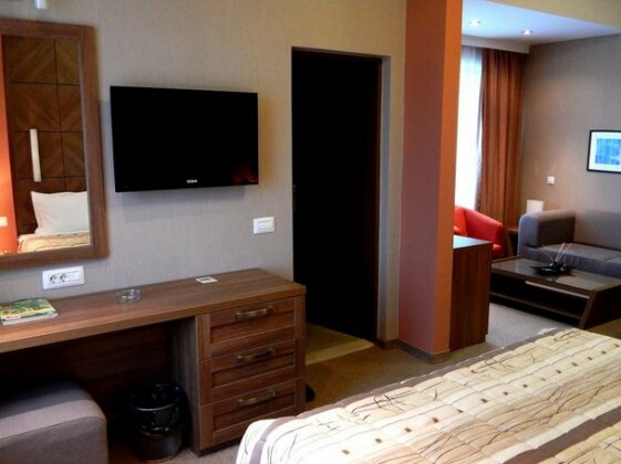 Hotel Emka - Photo5