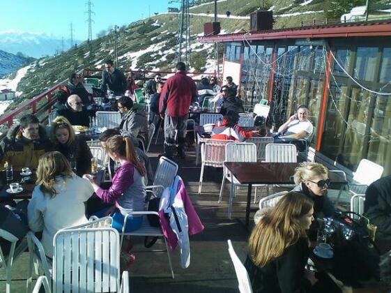 Snow Patrol Lodge - Photo3