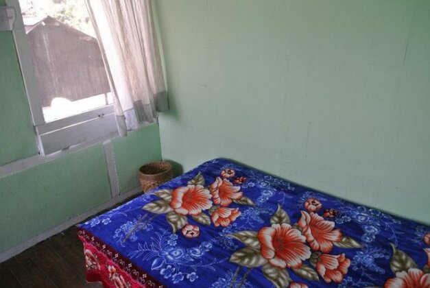 Golden Lily Guest House - Photo2
