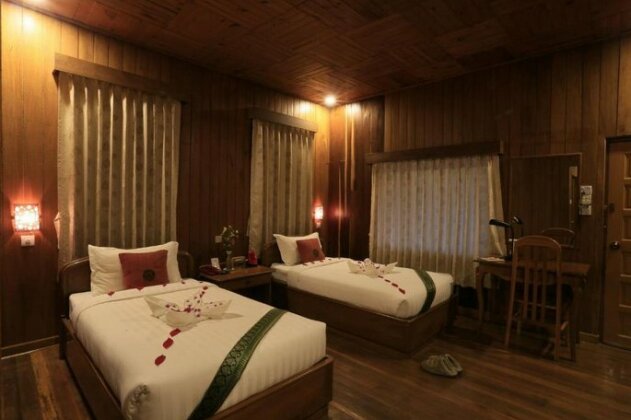 Hill Top Villa Hotel - Photo3
