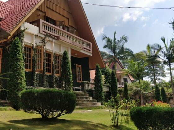 Hillock Villa
