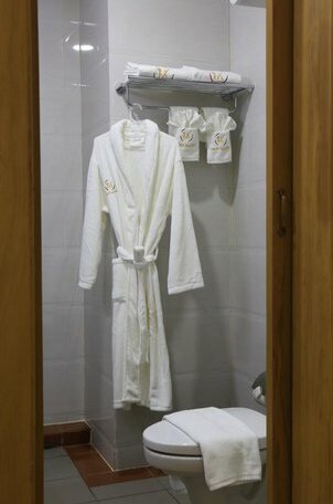 M Royal Hotel Aung Ban - Photo2
