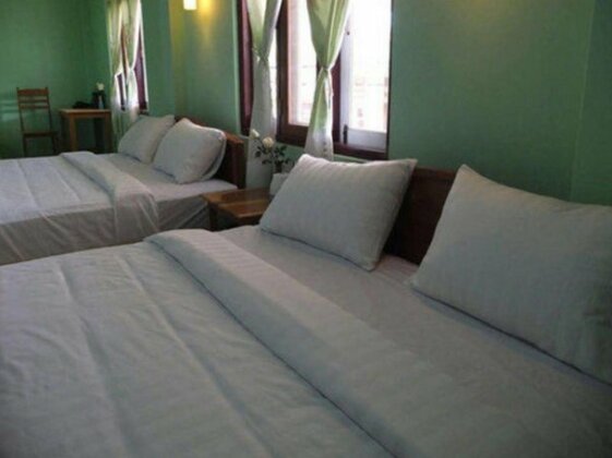Railroad Hotel - Photo4