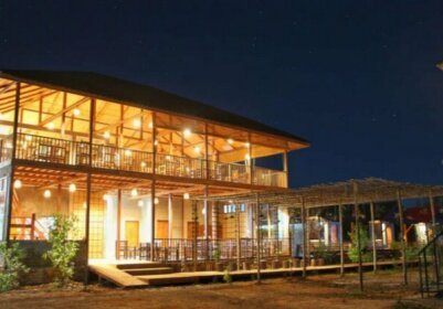Demoso Lodge