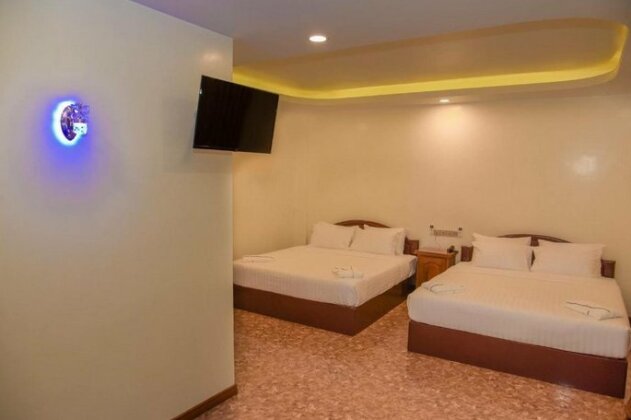 Golden Earth Hotel - Photo5