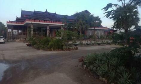Gracious Bagan Hotel