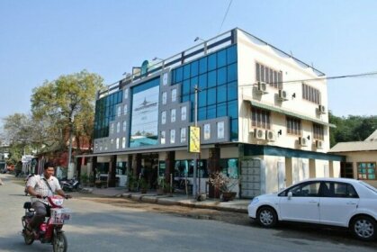 Grand Empire Hotel