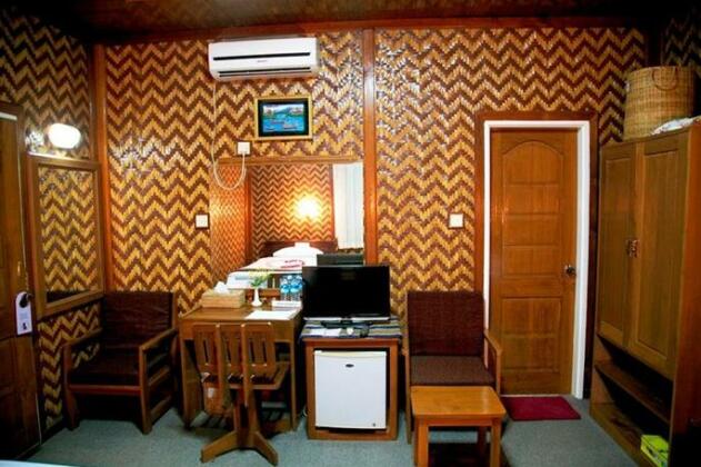 Ruby True Hotel - Photo4