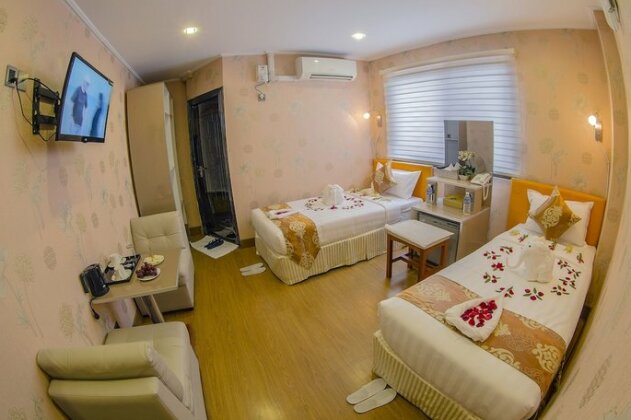 Diamond Rise Hotel - Photo2