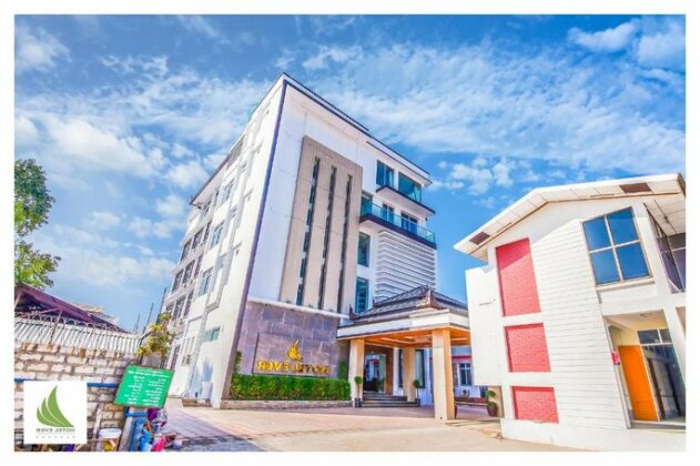 Hotel Ever