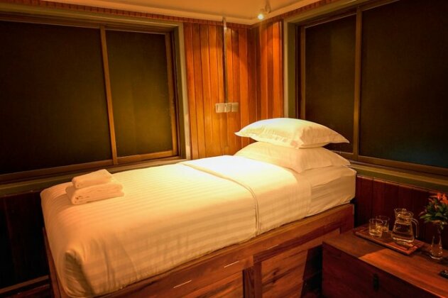 Ned Kelly Hotel & Irish Pub - Photo5