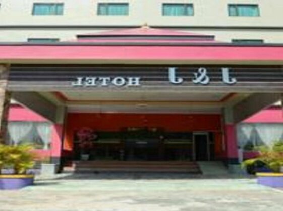 J & J Hotel - Photo2
