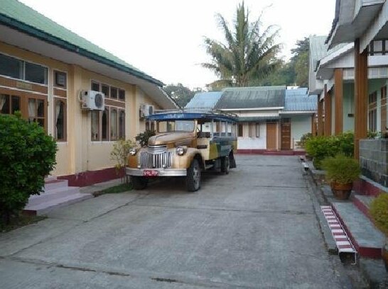 Nawarat Hotel - Photo2