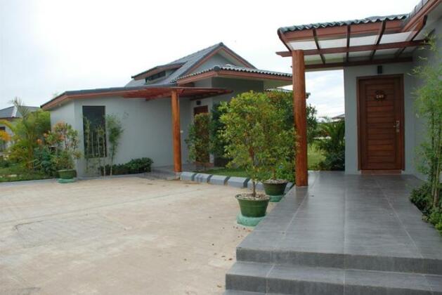 Nirvana Hotel and Resort - Photo2