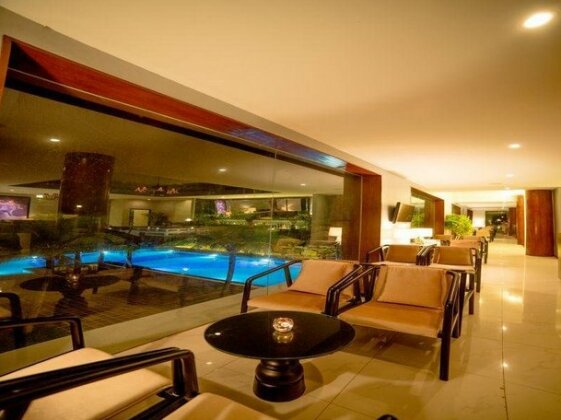 Thurizza Hotel - Photo2