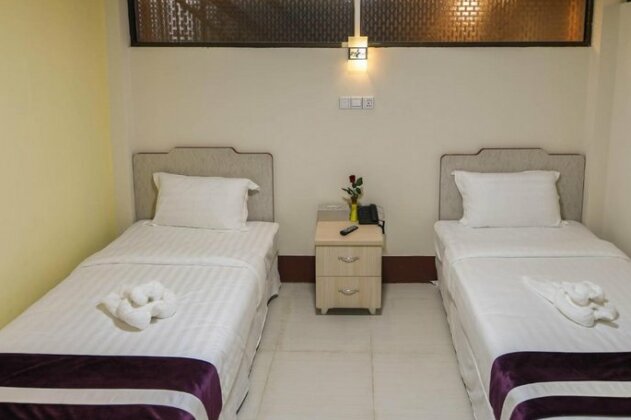 Lucky Land Hotel - Photo4