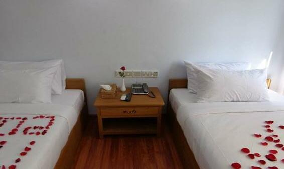 Golden Lotus Inle Hotel - Photo4