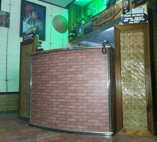 Shwe Pauk Pin Inn
