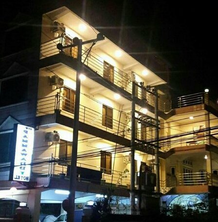  Photo 1