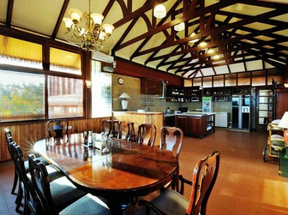 Crest Villa Mansion - Photo2