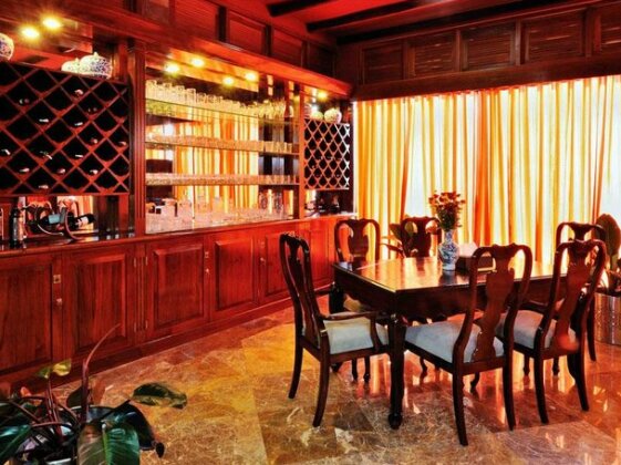 Crest Villa Mansion - Photo4